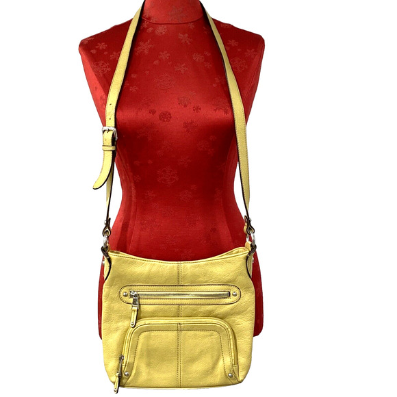 Vintage Y2K Tignanello Yellow Leather Shoulder Bag Purse Zip Pockets Adjustable - Picture 2 of 9